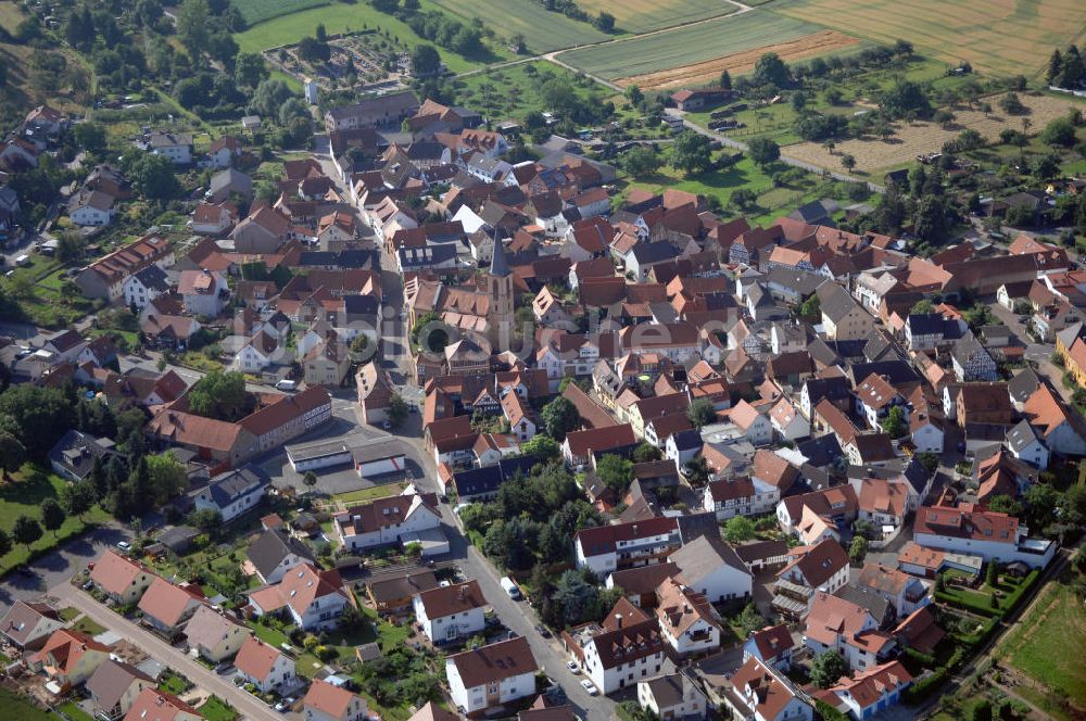 Groß-Umstadt aus der Vogelperspektive: Blick auf den Ortsteil Kleestadt der Kleinstadt Groß-Umstadt