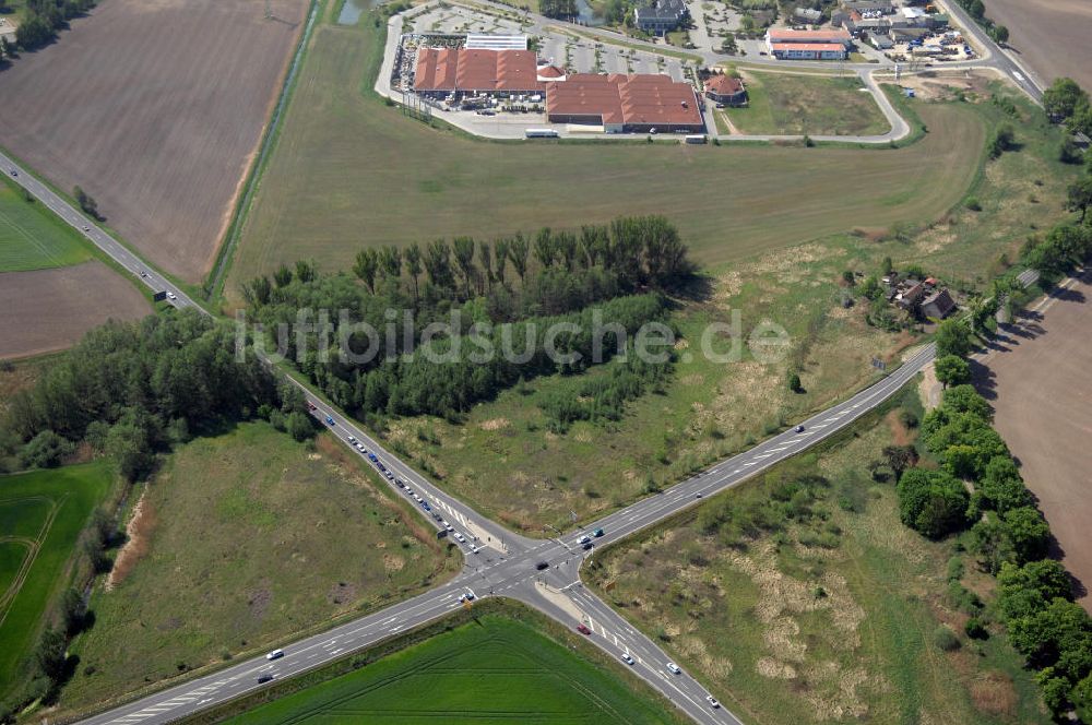 Luftaufnahme BAD FREIENWALDE - Blick auf die Ortsumfahrung der Bundesstrasse B 167 nördlich von Bad Freienwalde