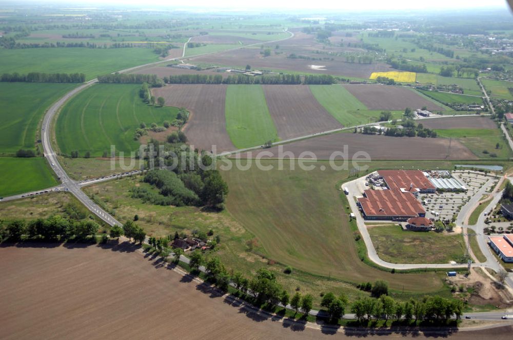 BAD FREIENWALDE von oben - Blick auf die Ortsumfahrung der Bundesstrasse B 167 nördlich von Bad Freienwalde