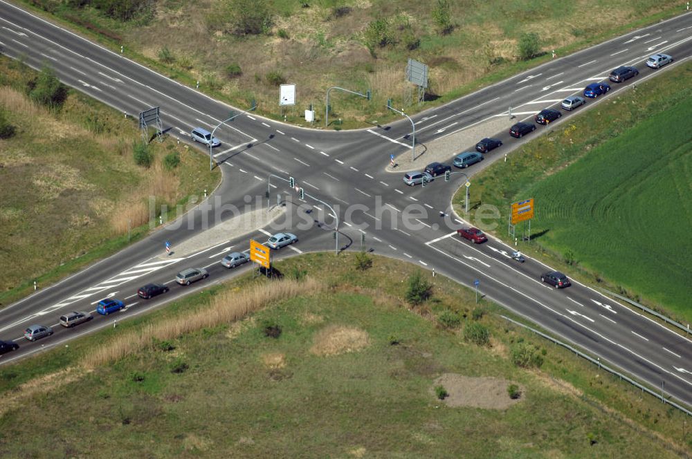 Luftaufnahme BAD FREIENWALDE - Blick auf die Ortsumfahrung der Bundesstrasse B 167 nördlich von Bad Freienwalde