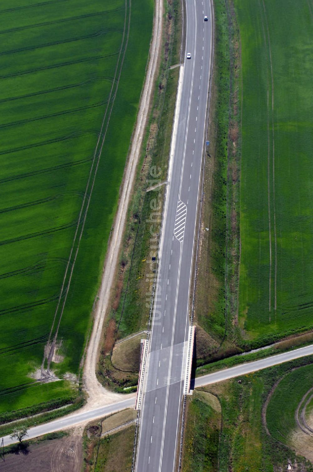 Luftaufnahme BAD FREIENWALDE - Blick auf die Ortsumfahrung der Bundesstrasse B 167 nördlich von Bad Freienwalde