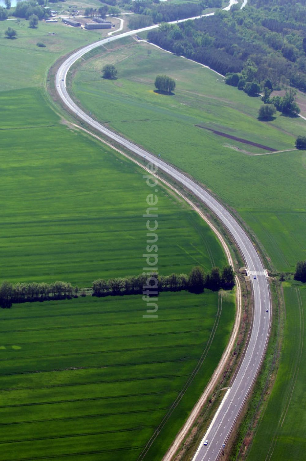 BAD FREIENWALDE von oben - Blick auf die Ortsumfahrung der Bundesstrasse B 167 nördlich von Bad Freienwalde