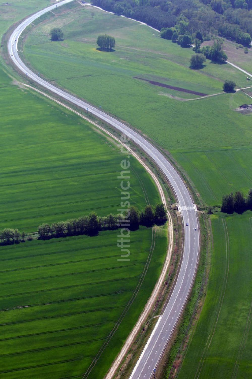 BAD FREIENWALDE aus der Vogelperspektive: Blick auf die Ortsumfahrung der Bundesstrasse B 167 nördlich von Bad Freienwalde