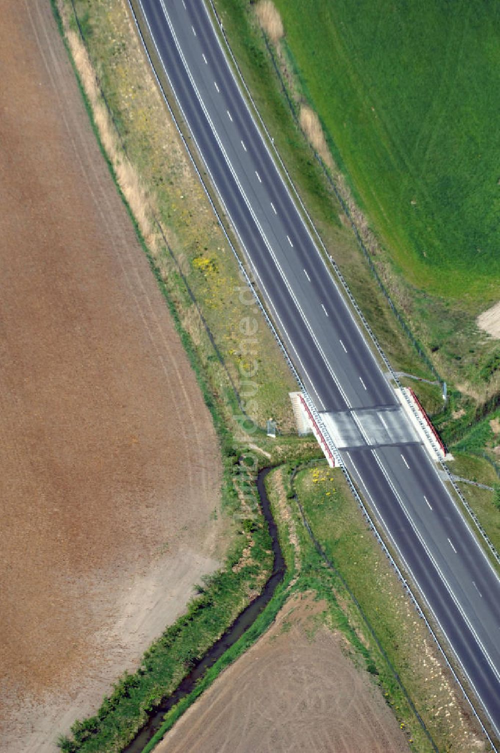 Luftaufnahme BAD FREIENWALDE - Blick auf die Ortsumfahrung der Bundesstrasse B 167 nördlich von Bad Freienwalde