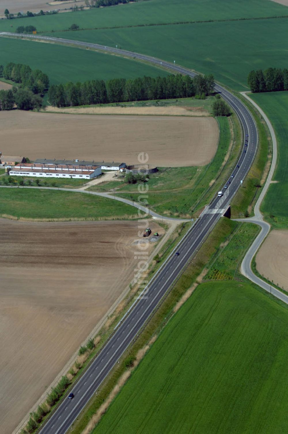 BAD FREIENWALDE von oben - Blick auf die Ortsumfahrung der Bundesstrasse B 167 nördlich von Bad Freienwalde