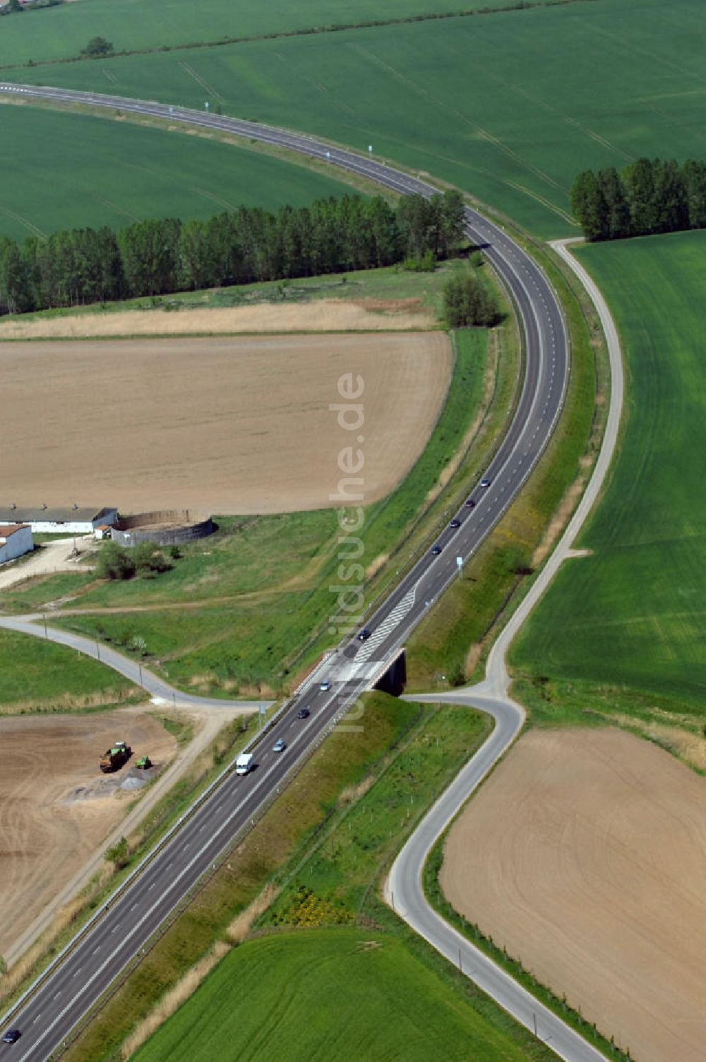 BAD FREIENWALDE aus der Vogelperspektive: Blick auf die Ortsumfahrung der Bundesstrasse B 167 nördlich von Bad Freienwalde