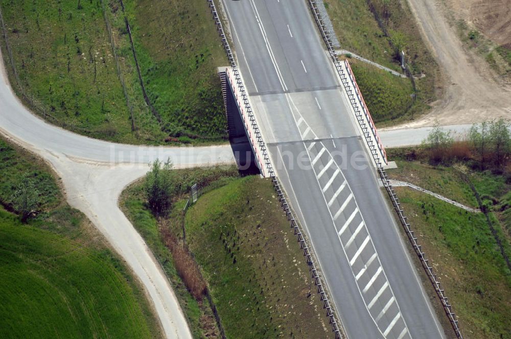 BAD FREIENWALDE von oben - Blick auf die Ortsumfahrung der Bundesstrasse B 167 nördlich von Bad Freienwalde