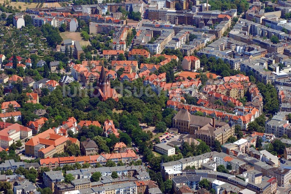 Halle/Saale von oben - Blick auf die Pauluskirche am Rathenauplatz in Halle