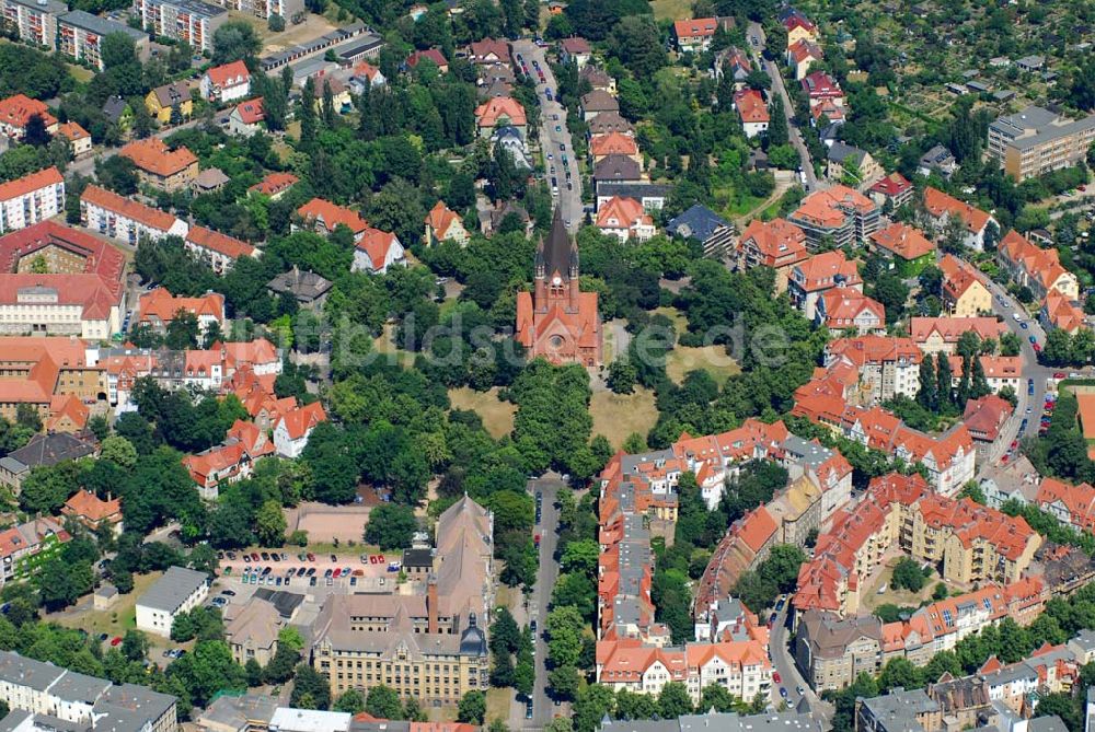 Luftaufnahme Halle/Saale - Blick auf die Pauluskirche am Rathenauplatz in Halle