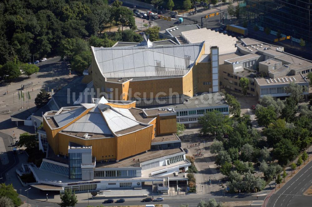 Berlin aus der Vogelperspektive: Blick auf die Philharmonie in Berlin