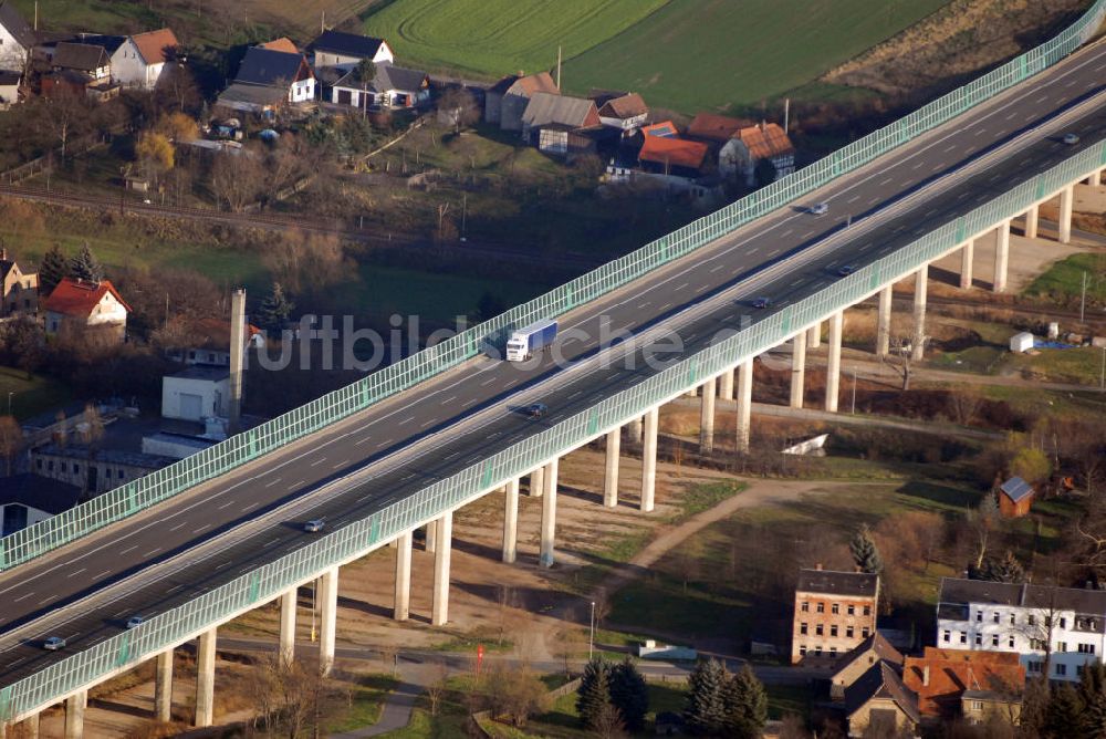 Crimmitschau aus der Vogelperspektive: Blick auf die Pleißetalbrücke der Autobahn 4 bei Crimmitschau