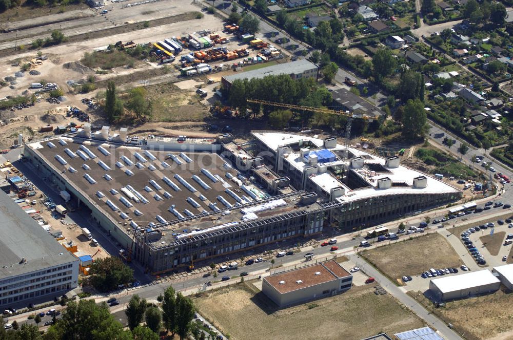 Berlin aus der Vogelperspektive: Blick auf den Produktionsstandort der SOLON AG in Berlin-Adlershof