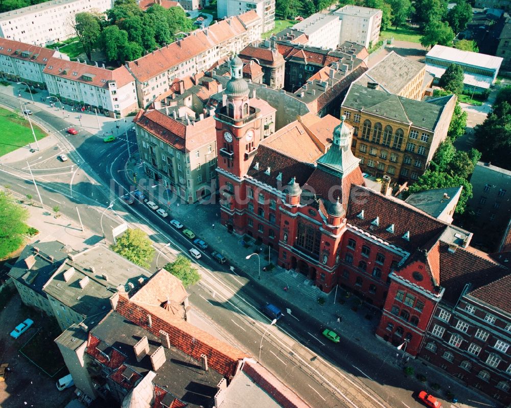 Berlin aus der Vogelperspektive: Blick auf das Rathaus Pankow am Standort Breite Straße in Berlin - Pankow