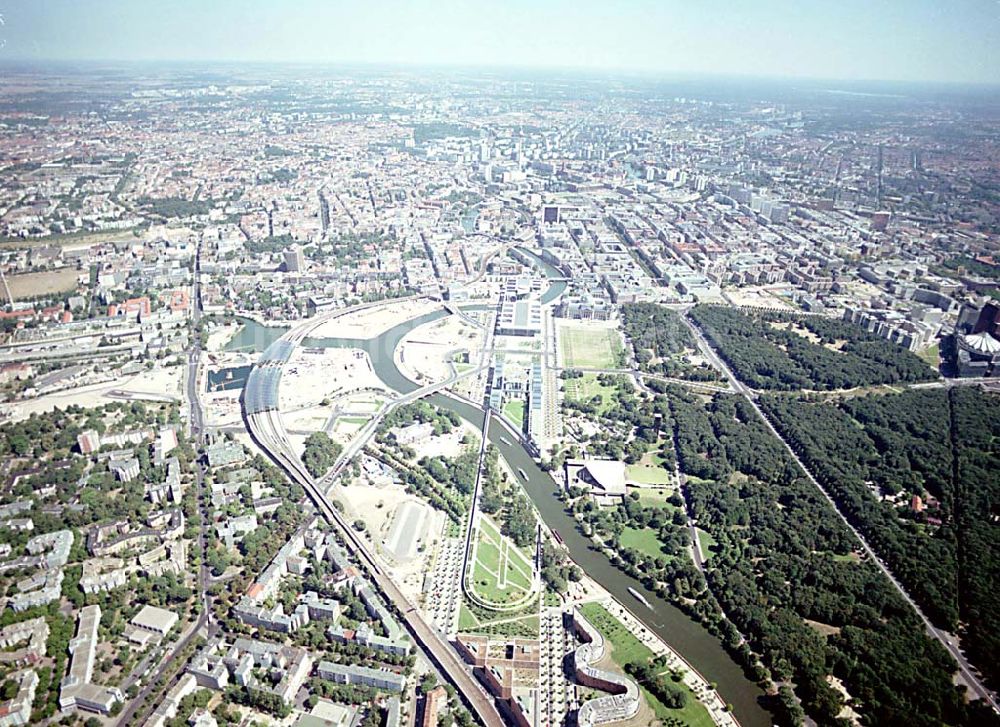 Luftbild Berlin - Tiergarten (Spreebogen) - Blick auf das Regierungsviertel im Berliner Tiegarten