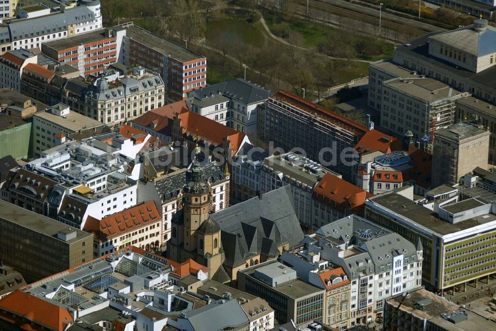 Luftaufnahme Leipzig - Blick auf restaurierte Wohn- und Geschäftshäuser an der Ritterstrasse im Stadtzentrum von Leipzig