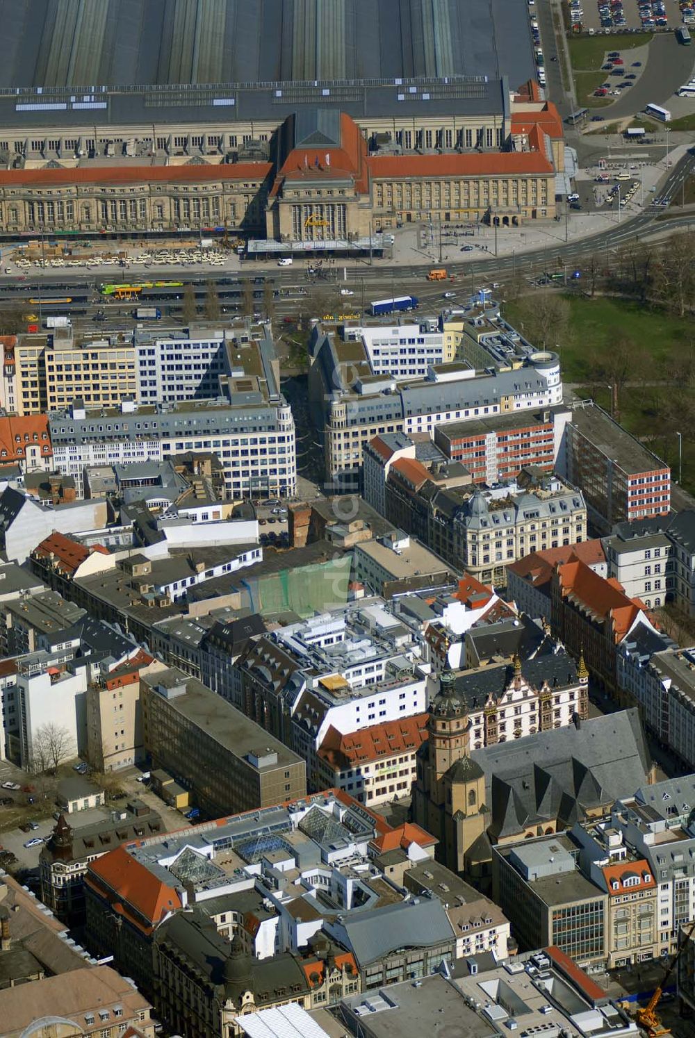 Luftbild Leipzig - Blick auf restaurierte Wohn- und Geschäftshäuser an der Ritterstrasse im Stadtzentrum von Leipzig