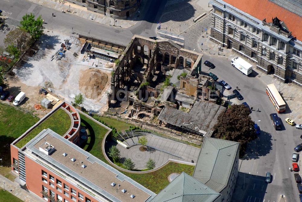 Luftaufnahme Dresden - Blick auf die Ruine des Kurländer Palais am Tzschirnerplatz in Dresden