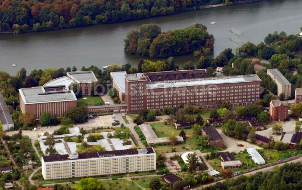 Luftbild Berlin - Blick auf das Rundfunzentrum Nalepastraße in Berlin