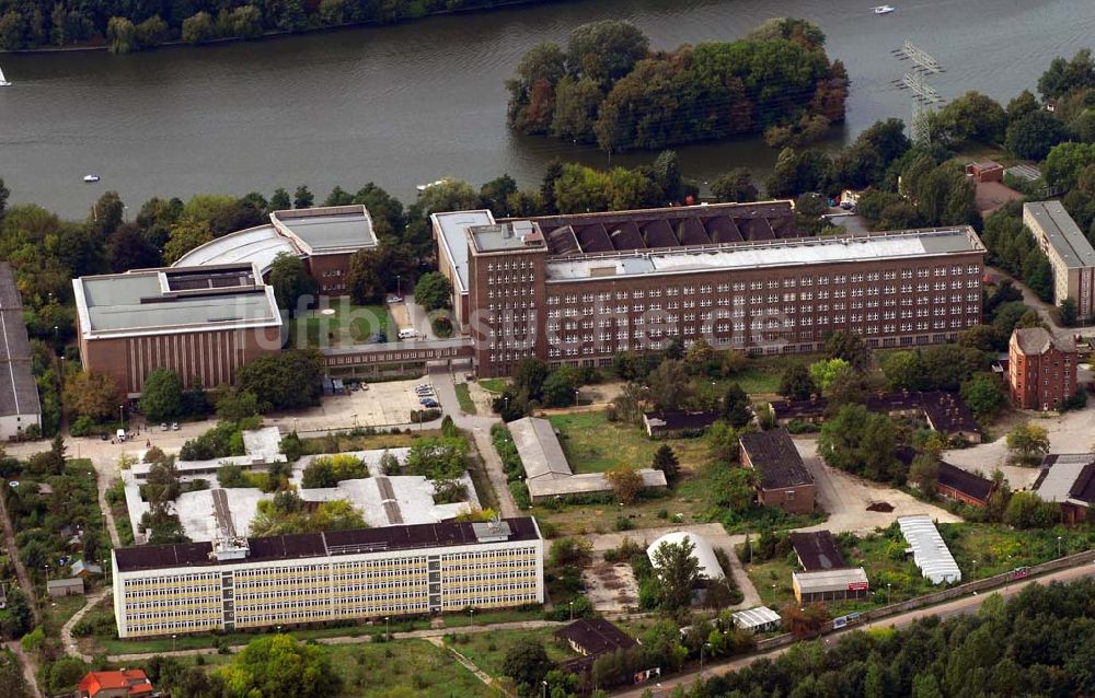 Luftaufnahme Berlin - Blick auf das Rundfunzentrum Nalepastraße in Berlin