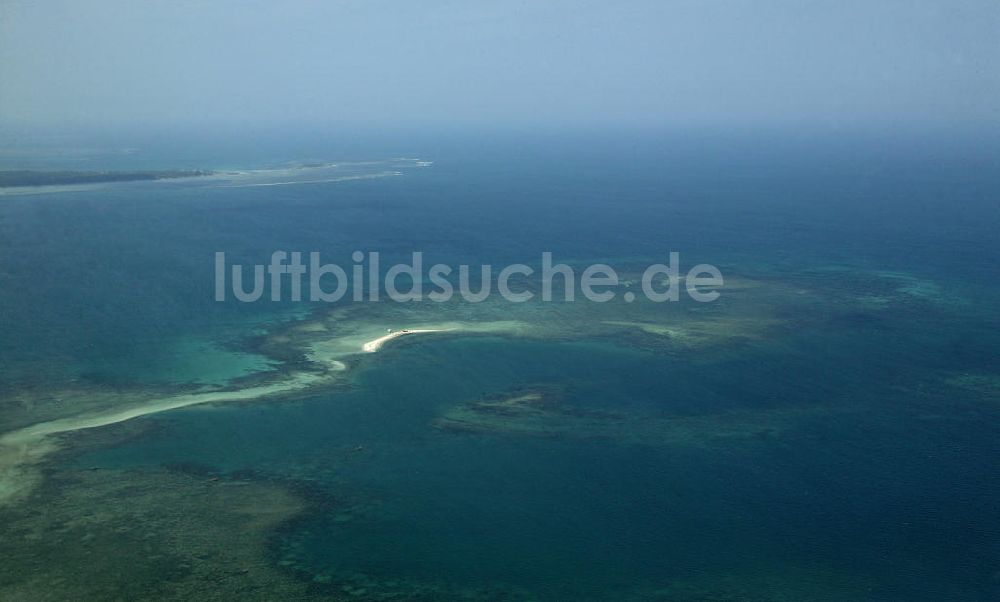 Alaminos aus der Vogelperspektive: Blick auf eine Sandbank vor Anda