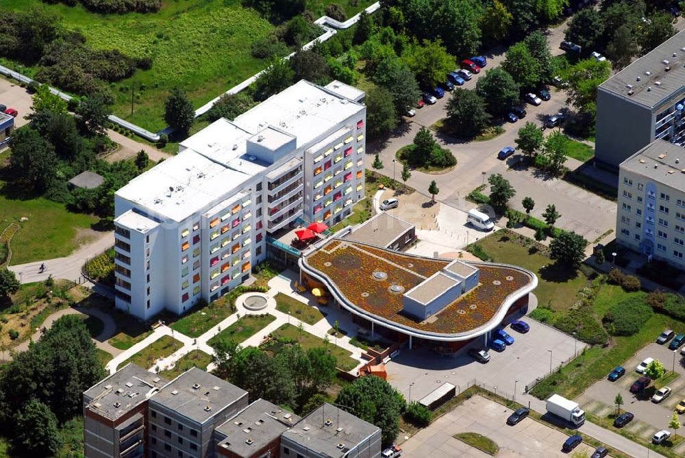 Luftbild Magdeburg - Blick auf das sanierte Altenpflegeheim in Magdeburg-Olvenstedt