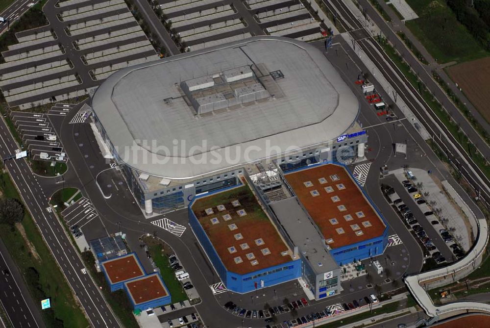 Luftaufnahme Mannheim - Blick auf die SAP Arena am Flughafen Mannheim