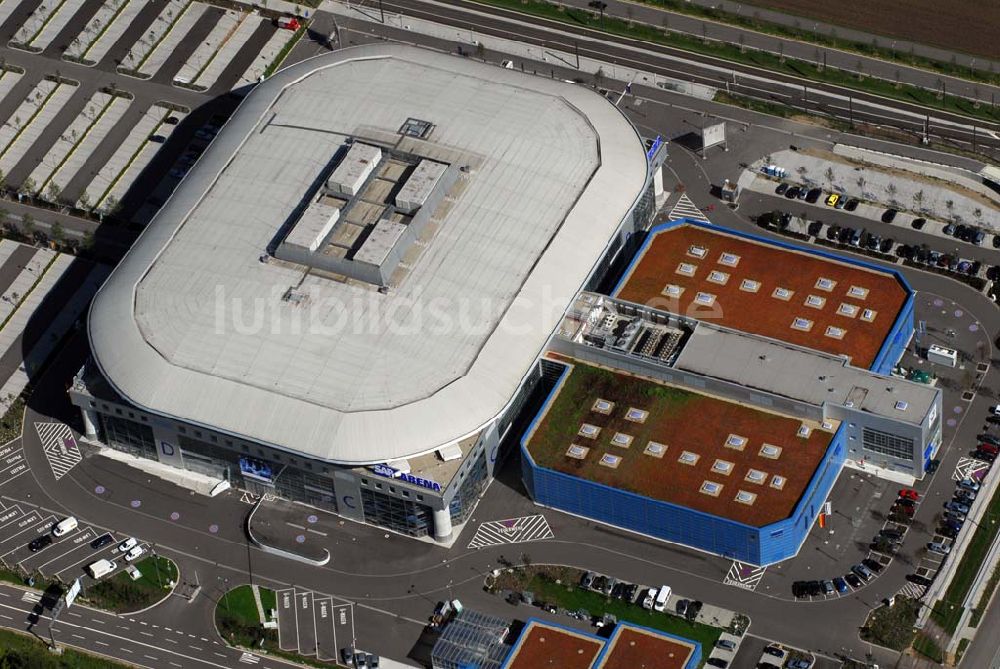 Luftaufnahme Mannheim - Blick auf die SAP Arena am Flughafen Mannheim