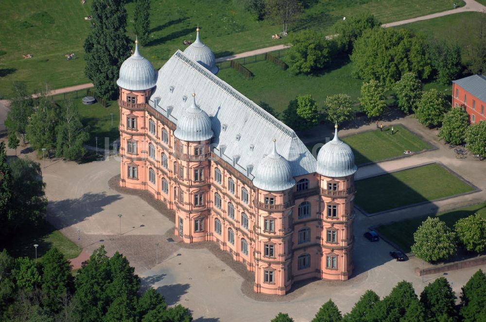 Luftaufnahme KARLSRUHE - Blick auf das Schloss Gottesaue in Karlsruhe-Oststadt