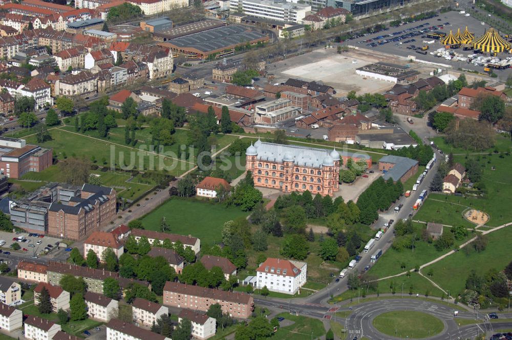 KARLSRUHE von oben - Blick auf das Schloss Gottesaue in Karlsruhe-Oststadt