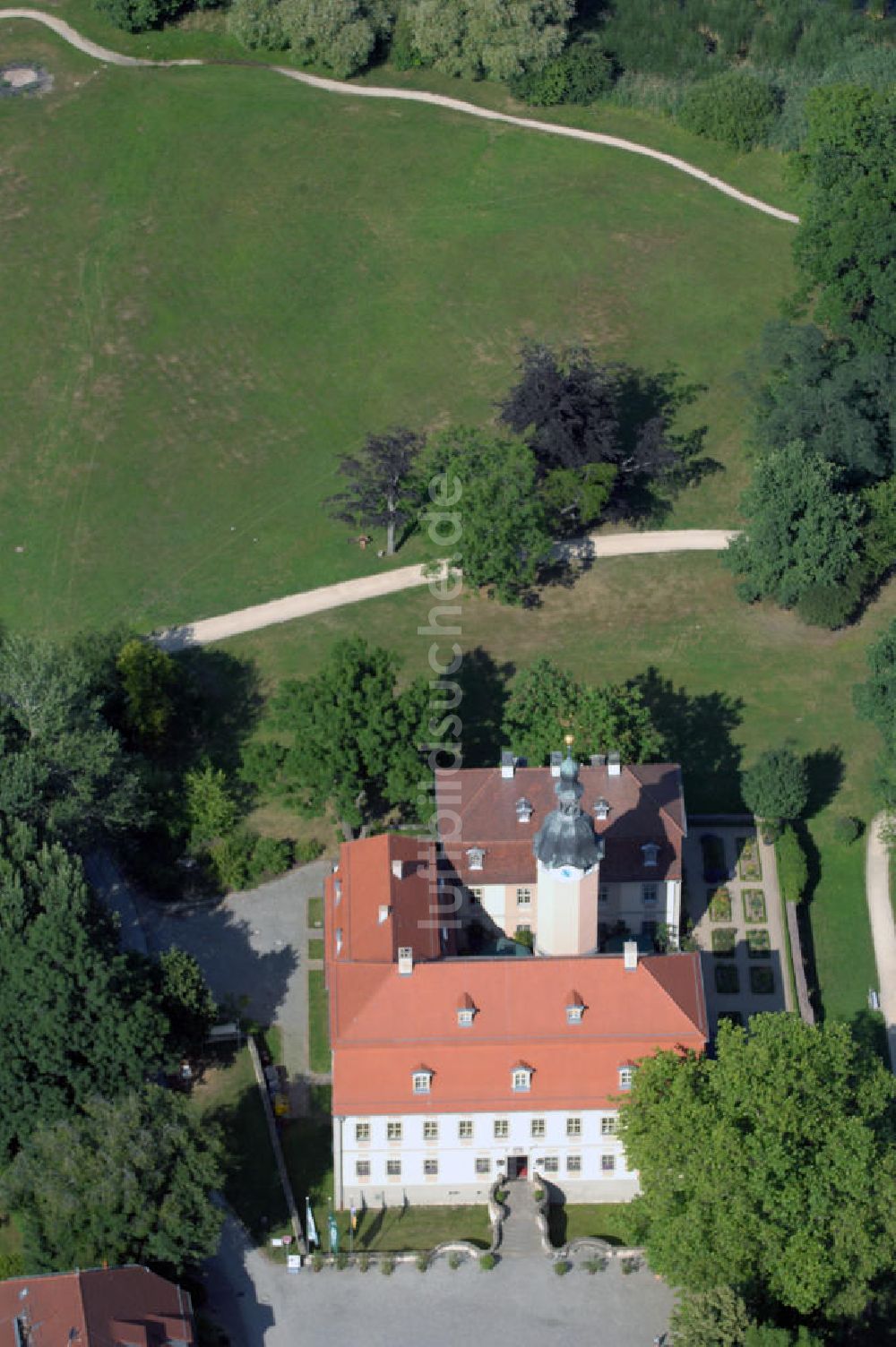 Machern aus der Vogelperspektive: Blick auf das Schloss Machern