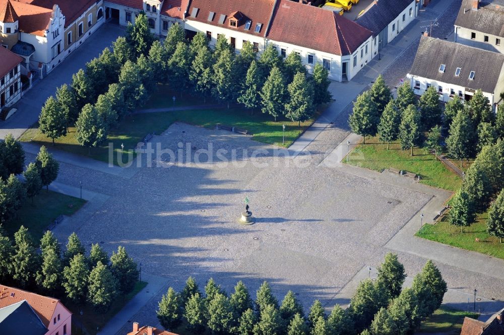 Oranienbaum-Wörlitz aus der Vogelperspektive: Blick auf das Schloss Oranienbaum in Oranienbaum-Wörlitz im Bundesland Sachsen-Anhalt