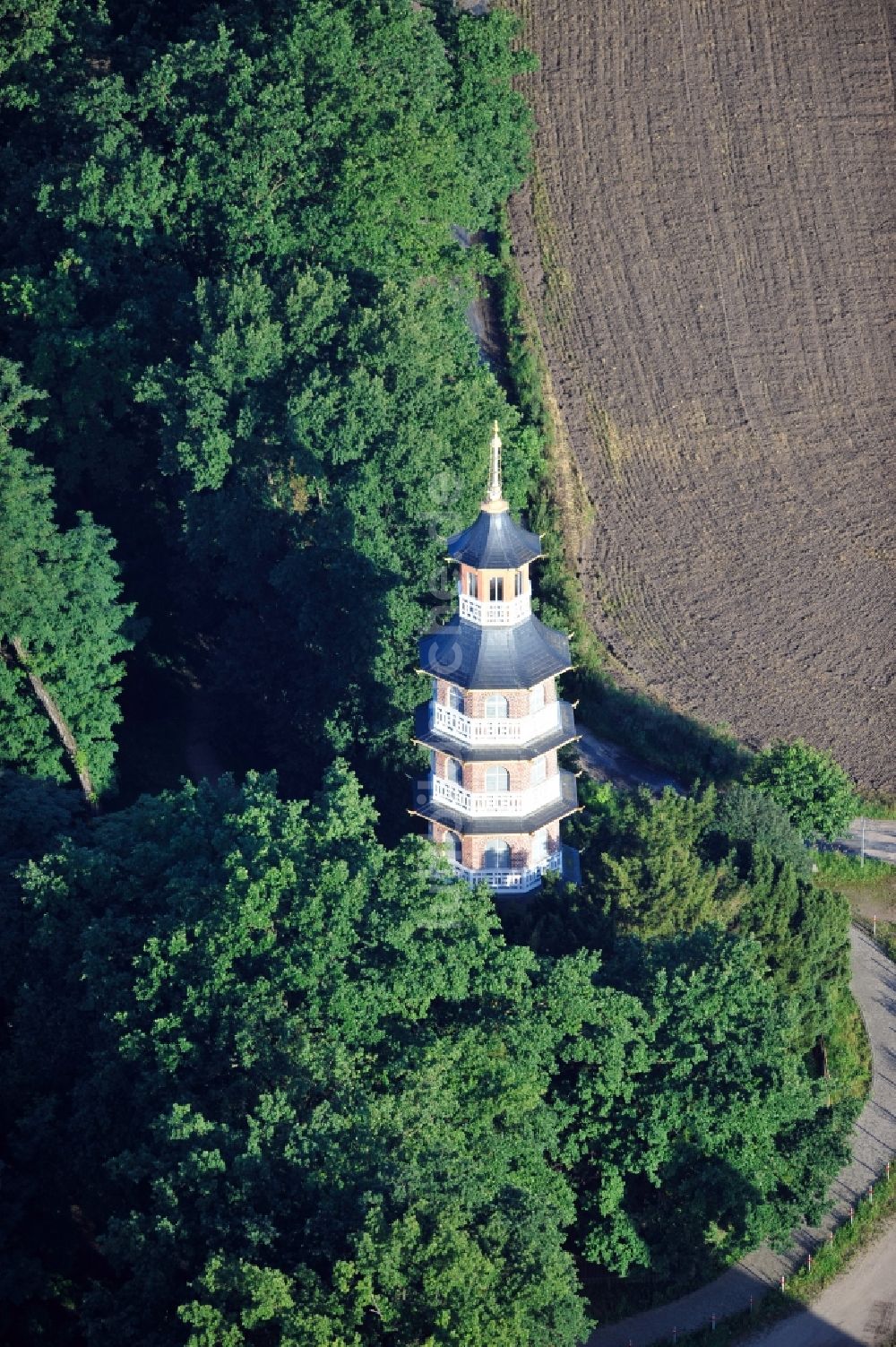 Oranienbaum-Wörlitz von oben - Blick auf das Schloss Oranienbaum in Oranienbaum-Wörlitz im Bundesland Sachsen-Anhalt