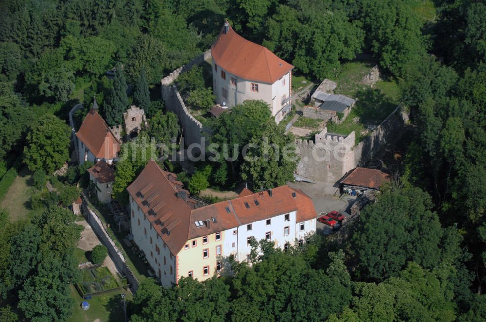 Reichelsheim von oben - Blick auf das Schloss Reichenberg in Reichelsheim im Odenwald