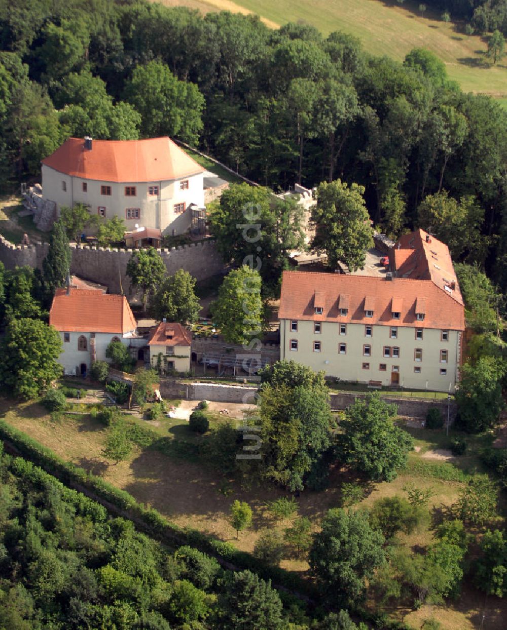 Luftbild Reichelsheim - Blick auf das Schloss Reichenberg in Reichelsheim im Odenwald