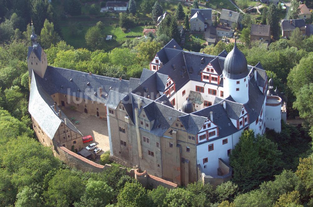 Lunzenau aus der Vogelperspektive: Blick auf Schloss Rochsburg im gleichnamigen Stadtteil von Lunzenau in Sachsen