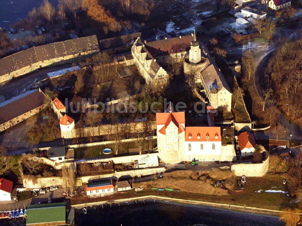 Seeburg / Sachsen-Anhalt von oben - Blick auf das Schloss-Seeburg in Sachsen-Anhalt