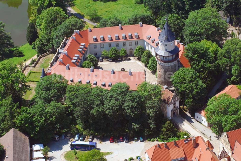 Luftbild Wiesenburg - Blick auf das Schloss Wiesenburg in Wiesenburg/Brandenburg