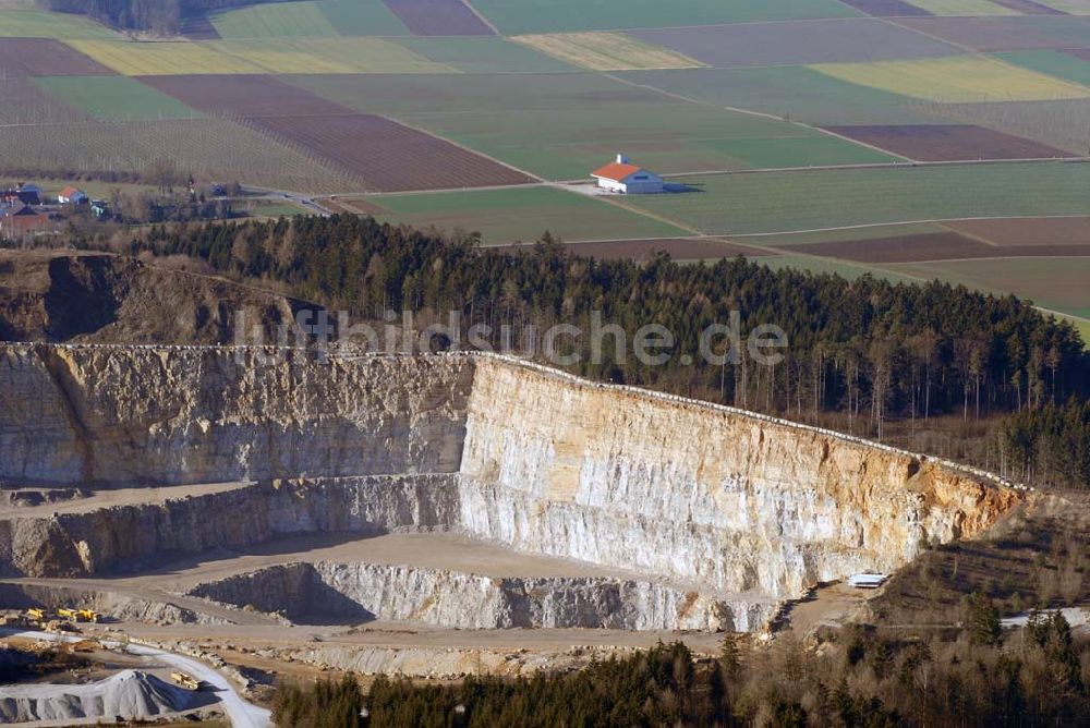 Luftbild Bischbach - Blick auf das Schotterwerk Geiger in Sinlbach