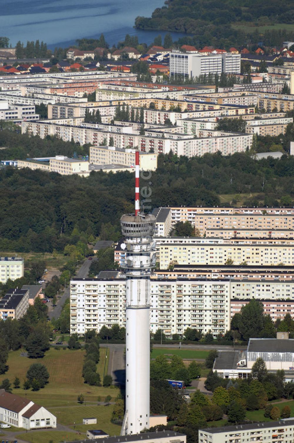 Luftaufnahme SCHWERIN - Blick auf den Schweriner Fernsehturm