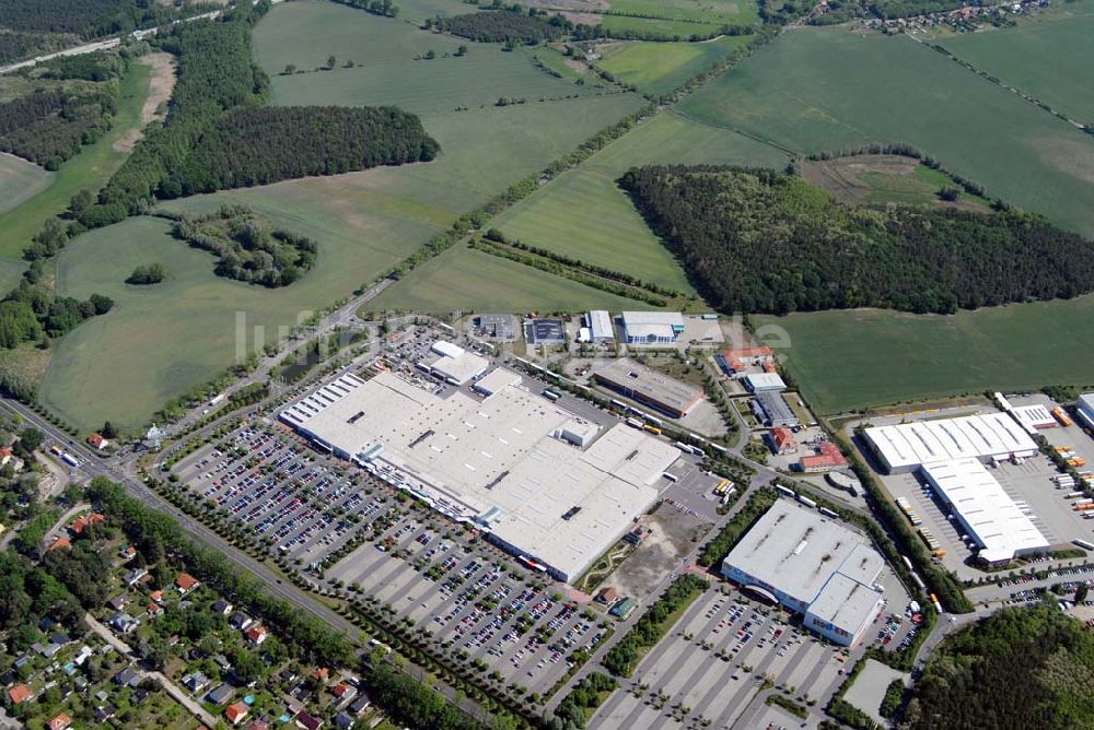 Rangsdorf aus der Vogelperspektive: Blick auf das Südring-Center Rangsdorf