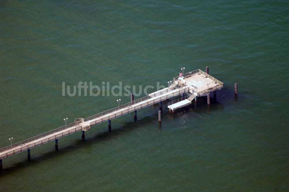 Graal-Müritz von oben - Blick auf die Seebrücke in Graal-Müritz