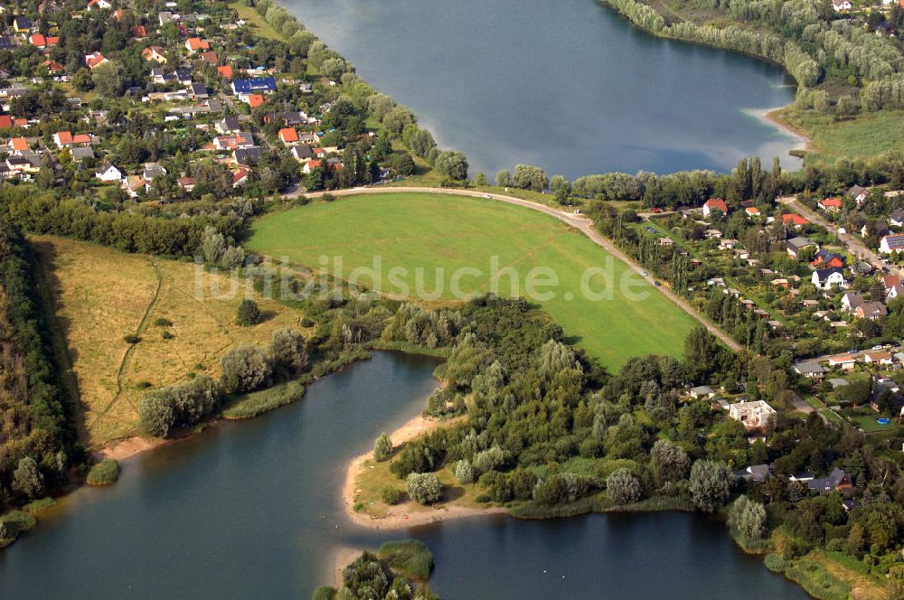 Luftaufnahme Berlin - Blick auf 2 Seen in Marzahn-Hellersdorf