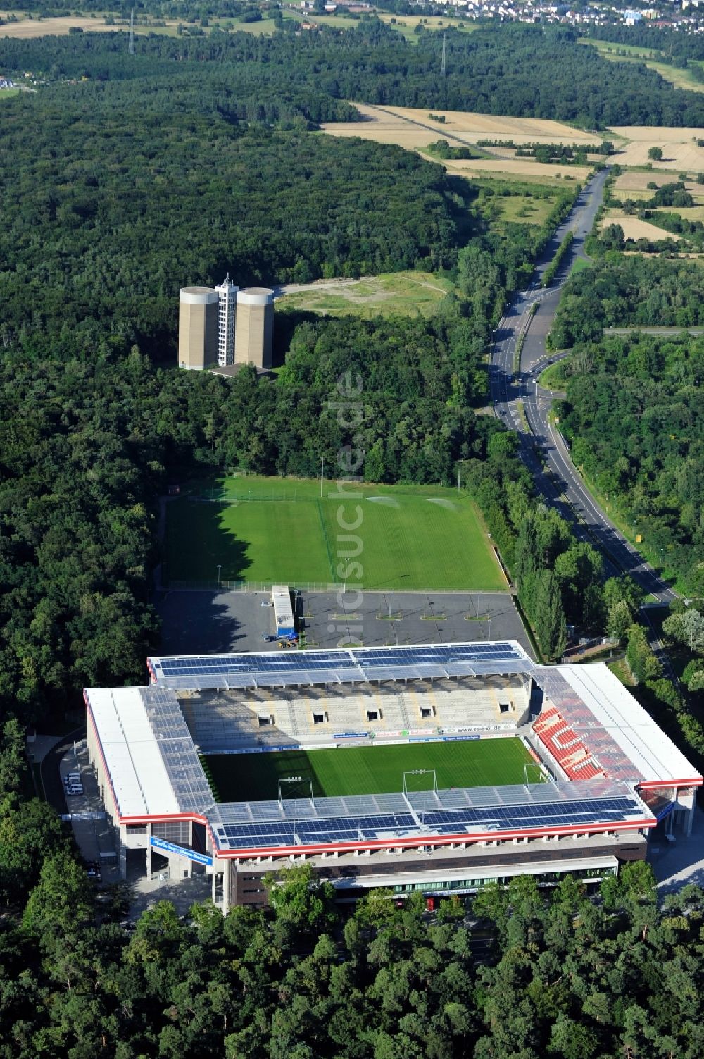 Luftaufnahme Offenbach - Blick auf das Sparda-Bank-Hessen-Stadion in Offenbach