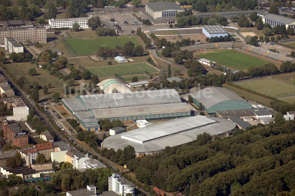 Berlin aus der Vogelperspektive: Blick auf das Sportforum Hohenschönhausen