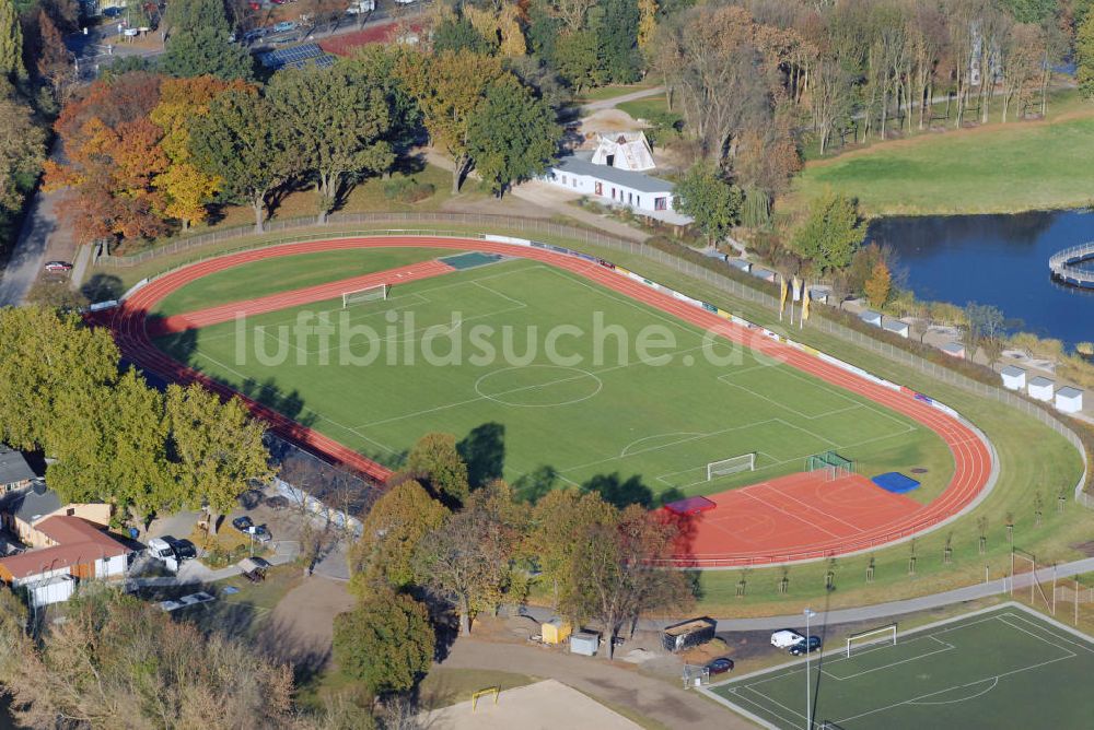 Rathenow aus der Vogelperspektive: Blick auf den Sportplatz Friedrich-Ludwig-Jahn des BSC Rathenow