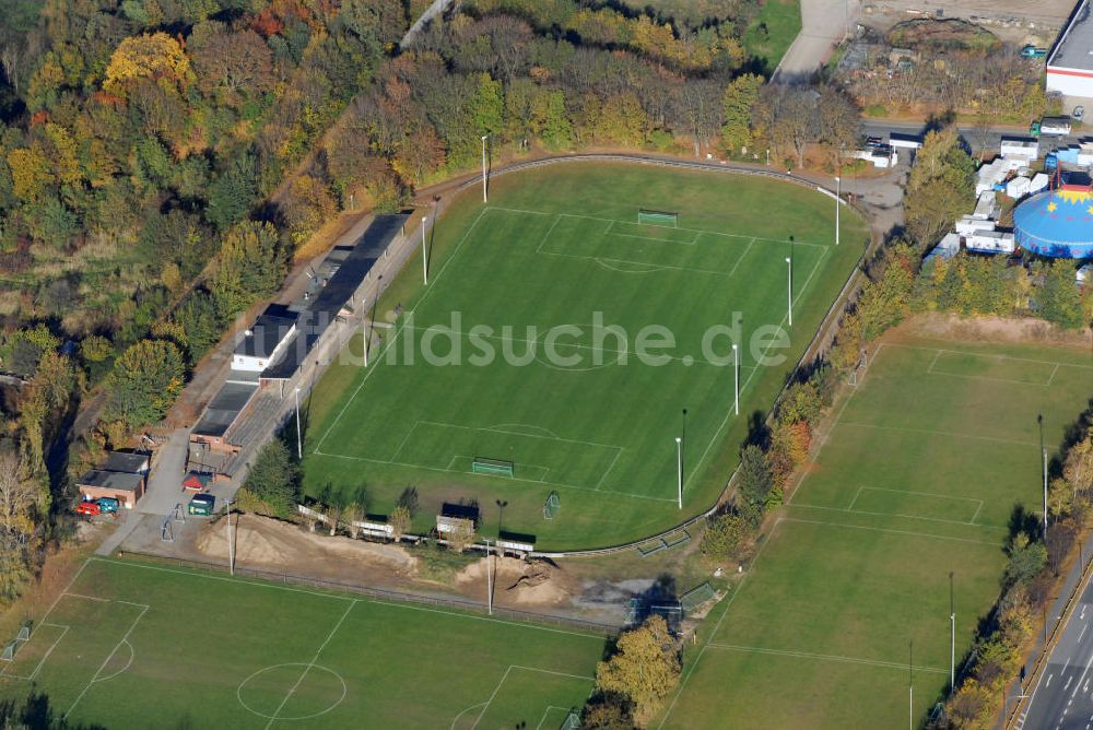 Luftaufnahme Peine - Blick auf den Sportplatz des VfB Peine