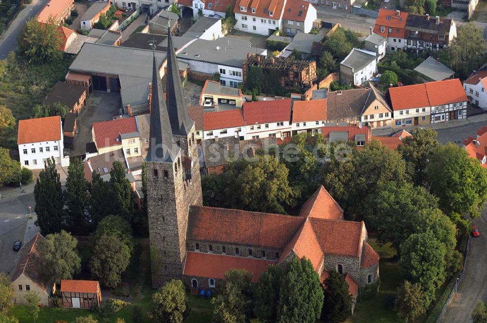 Burg aus der Vogelperspektive: Blick auf die St