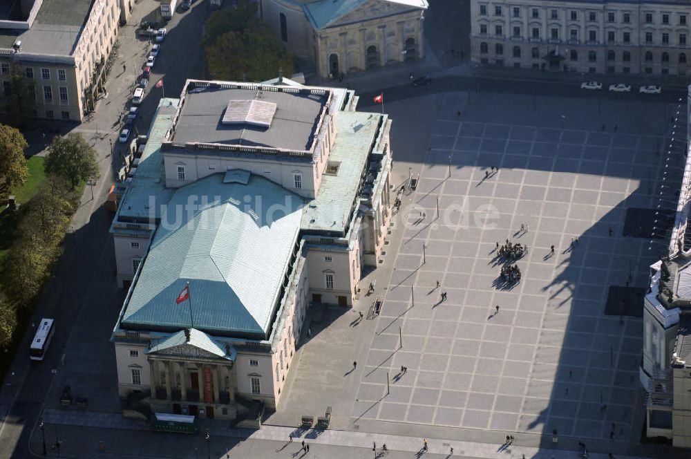 Berlin von oben - Blick auf die Staatsoper am Bebelplatz in Berlin-Mitte