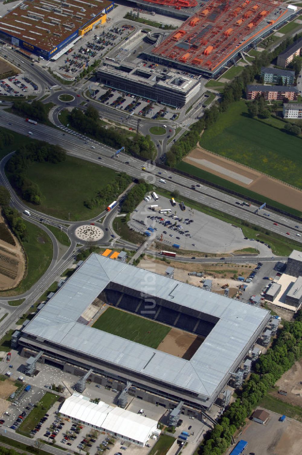 Salzburg von oben - Blick auf das EM Stadion Wals-Siezenheim bei Salzburg