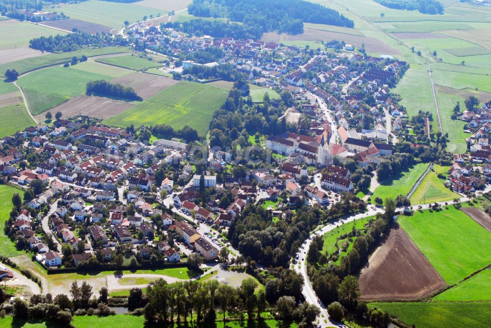 Kloster Indersdorf aus der Vogelperspektive: Blick auf die Stadt Indersdorf Kloster